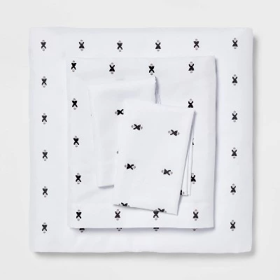 Solid Microfiber Reversible Comforter & Sheets Set - Room Essentials™ Blue/navy 6 Solid Microfiber Reversible Comforter & Sheets Set - Room Essentials™ Blue/navy - Image 6